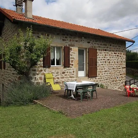 Charmante Maison Traditionnelle Avec Jeux, Terrasse Et Parking A - Fr-1-582-78 * Lantriac